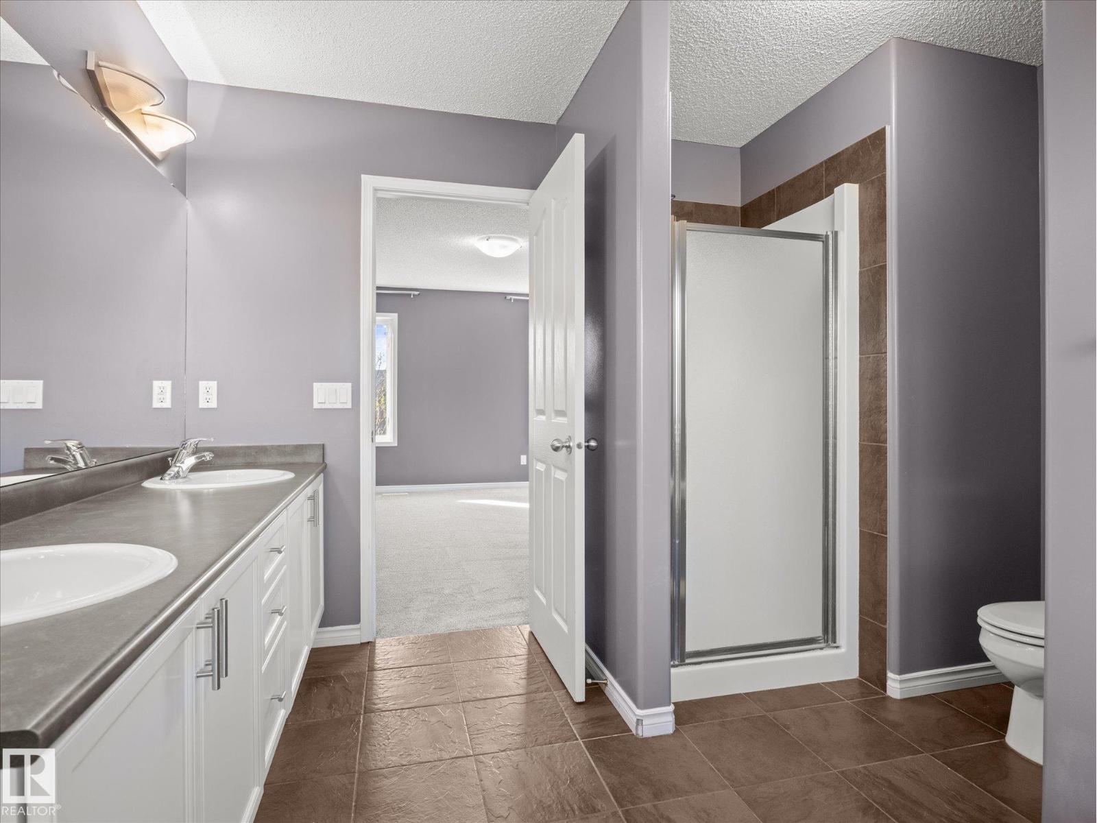 11531 11 AV SW - 18