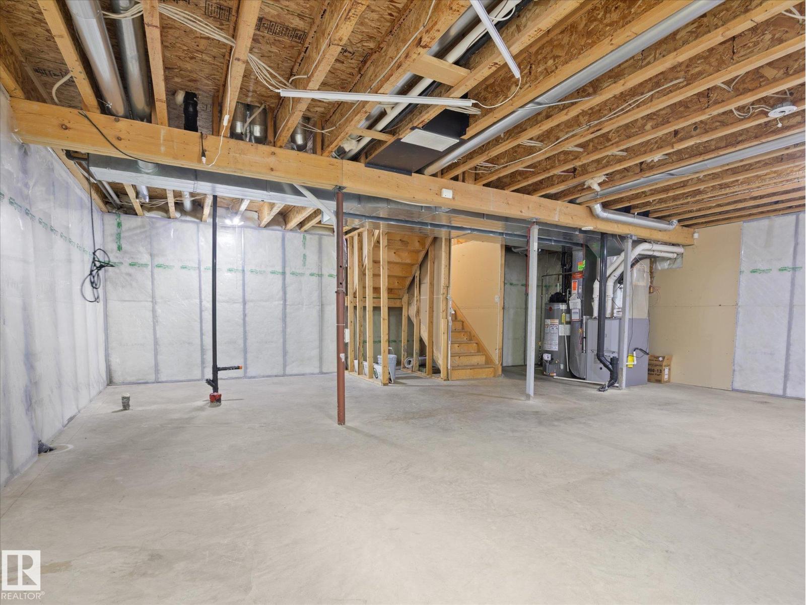 11531 11 AV SW - 25