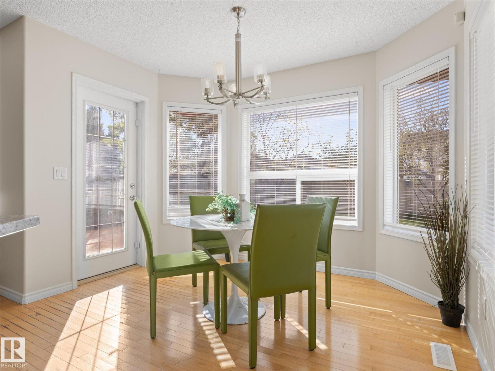11531 11 AV SW - 9