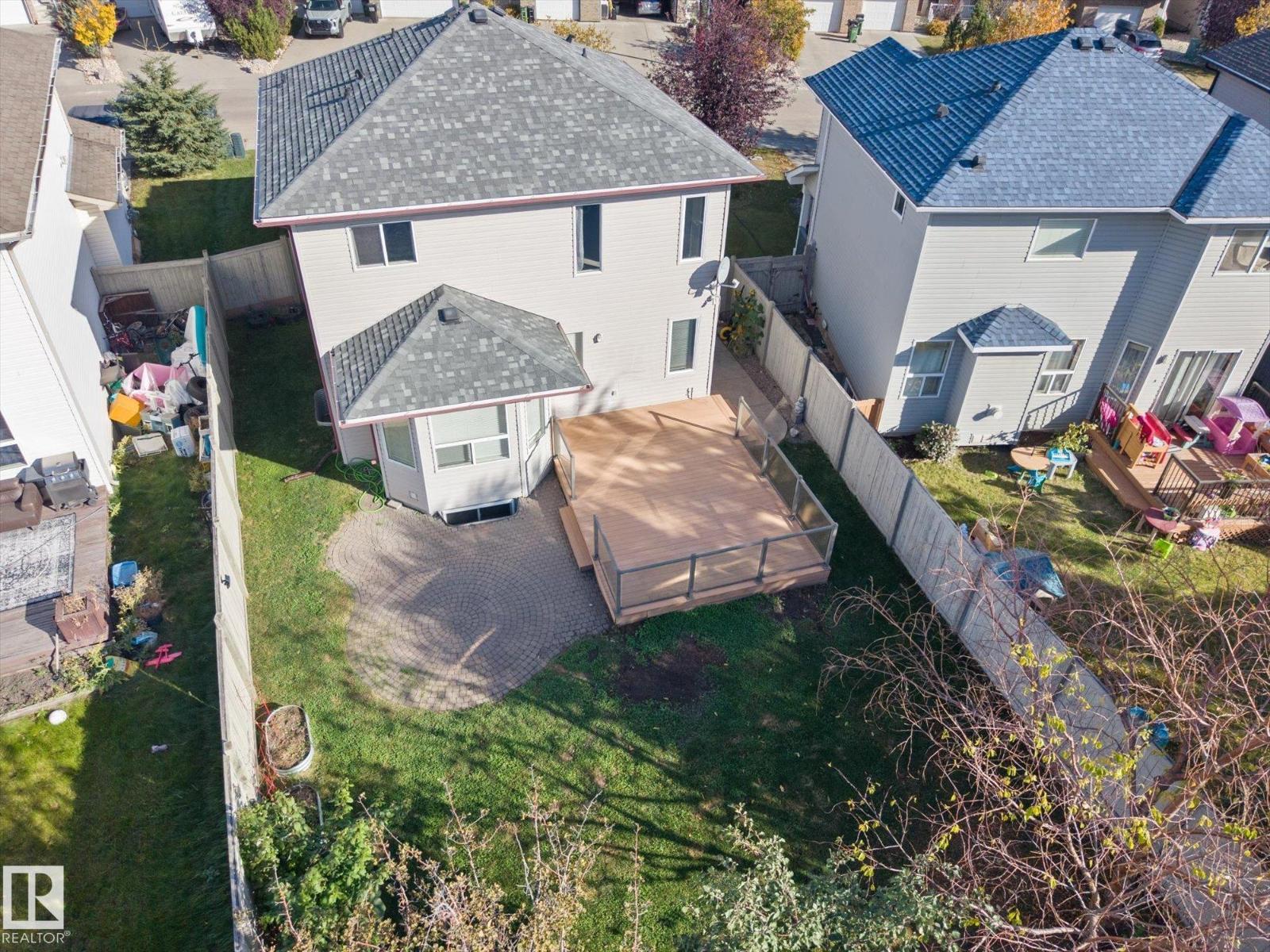 11531 11 AV SW - 32