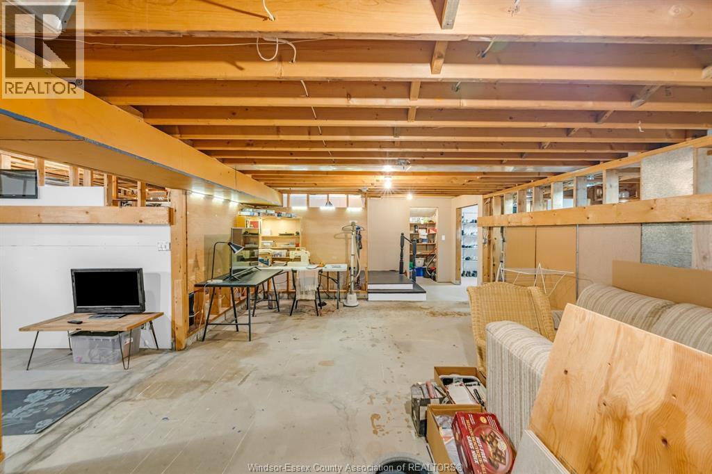 130 Ryan STREET - Image 40