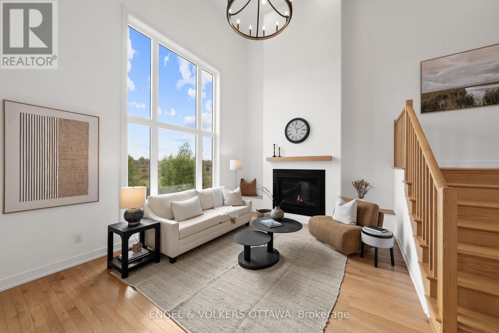 154 WINTERHAVEN DRIVE - 10