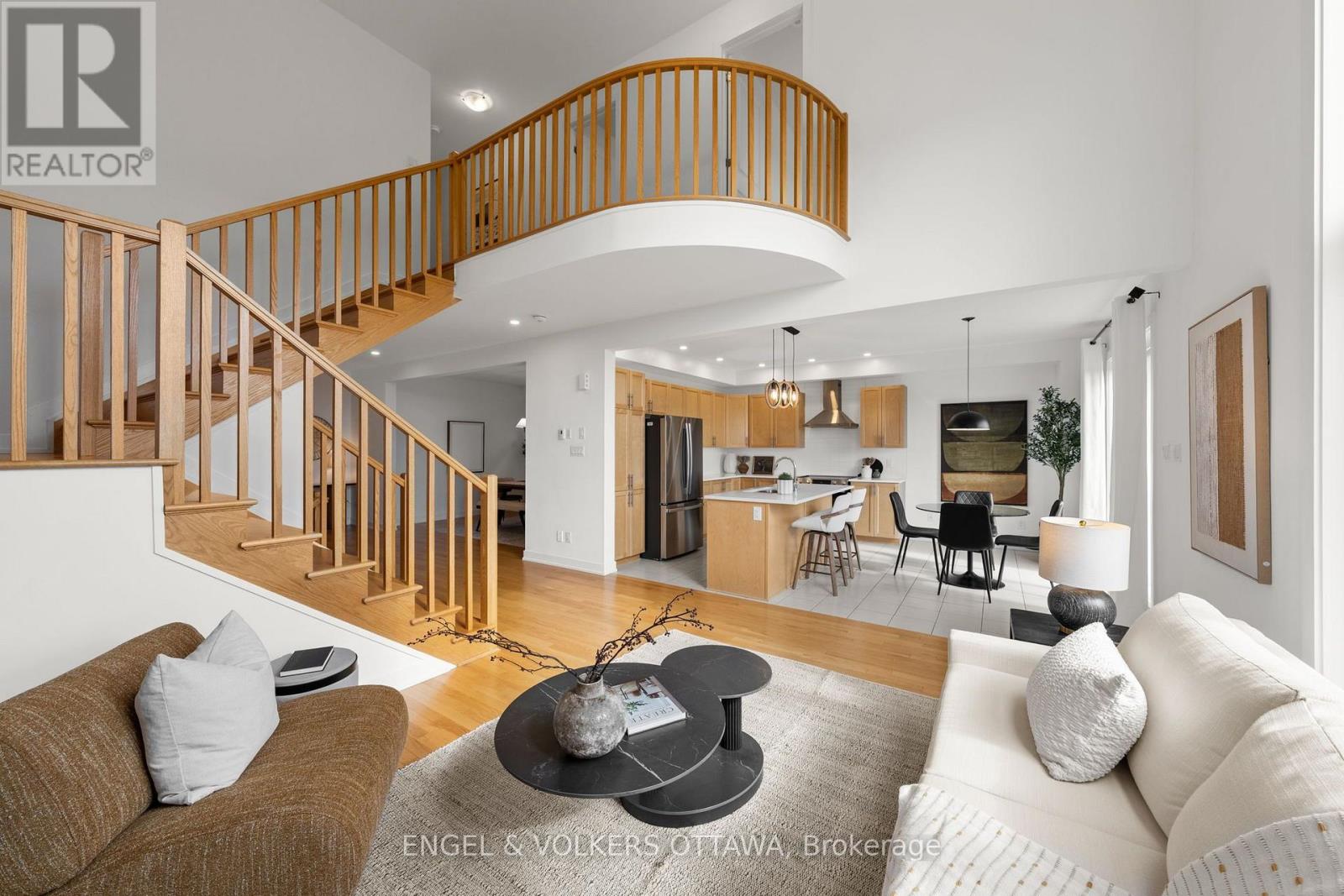 154 WINTERHAVEN DRIVE - 12