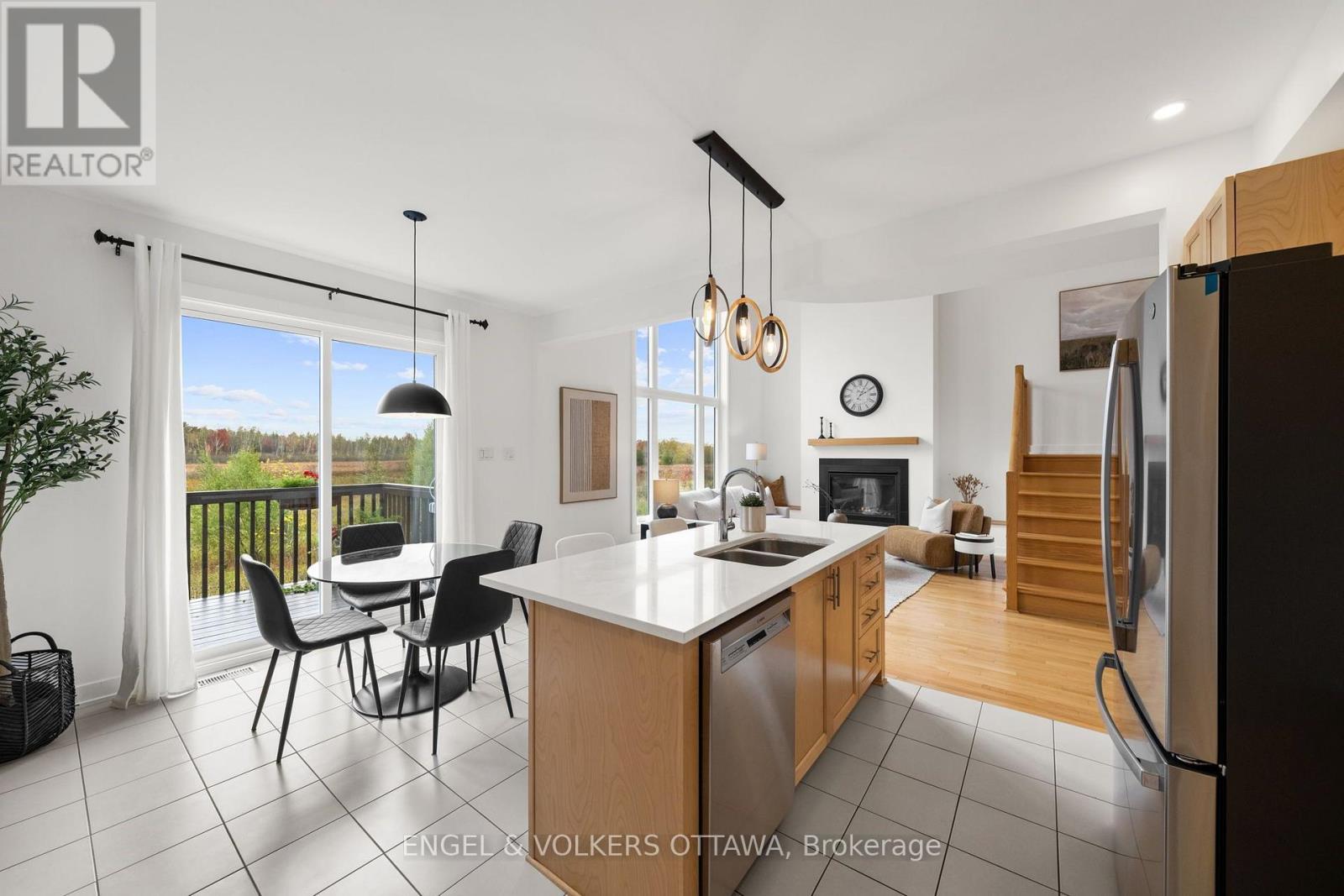 154 WINTERHAVEN DRIVE - Image 15