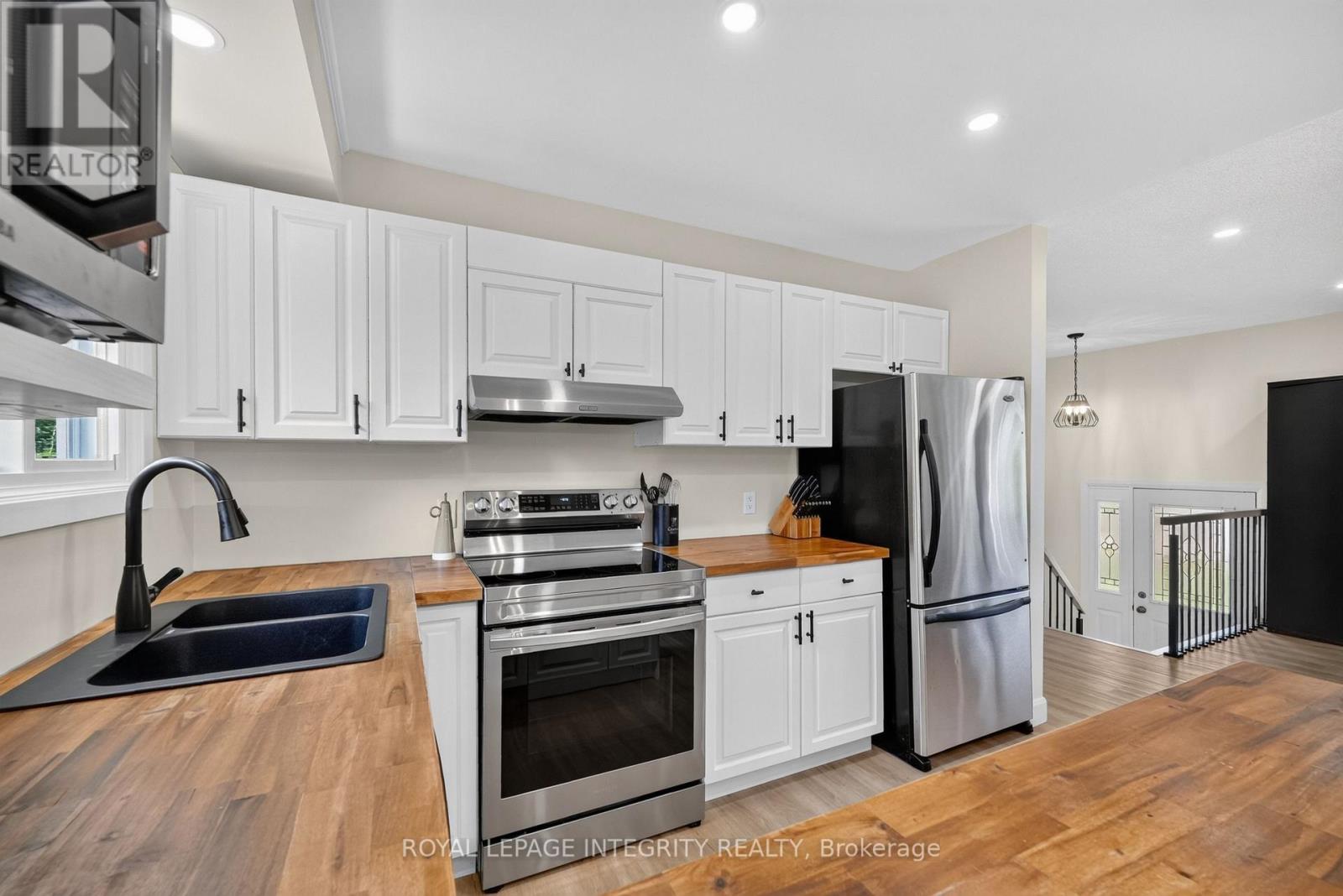 195 FRANCOIS STREET - Image 13