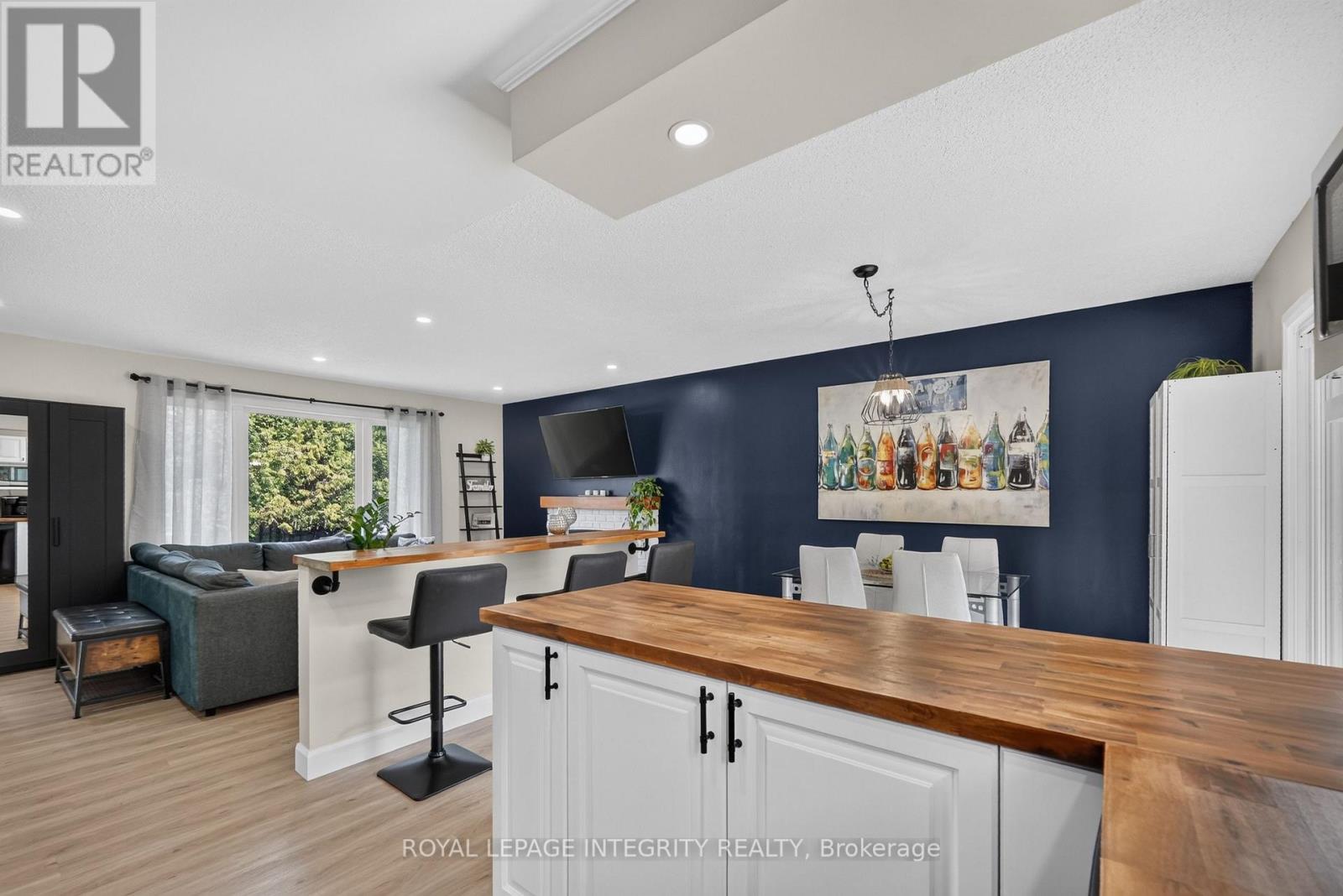195 FRANCOIS STREET - Image 14