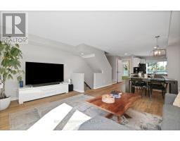 Living room - 243 Eric Czapnik Way, Ottawa, ON K1E0B4 Photo 7