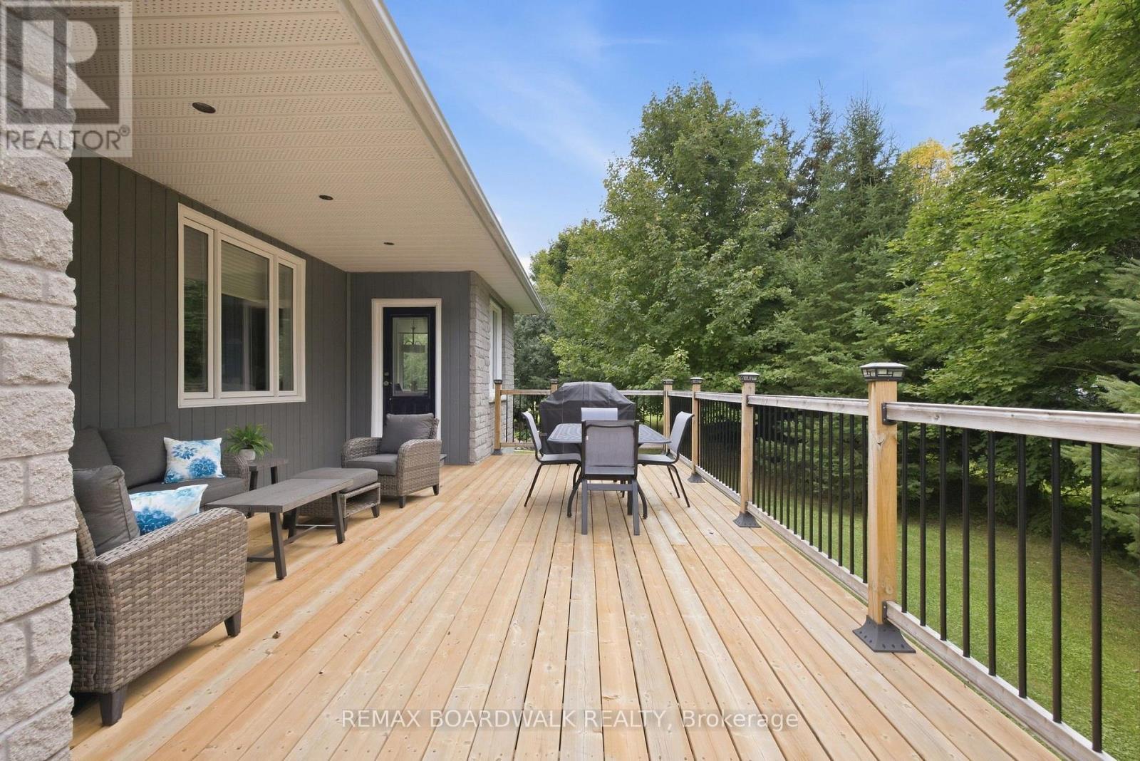 136 MACPHERSON WAY - Image 38