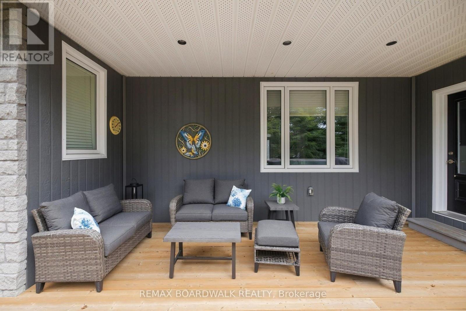 136 MACPHERSON WAY - Image 39