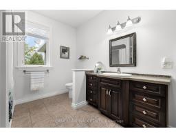 136 Macpherson Way, Drummond/north Elmsley, ON K7H3C9 Photo 22