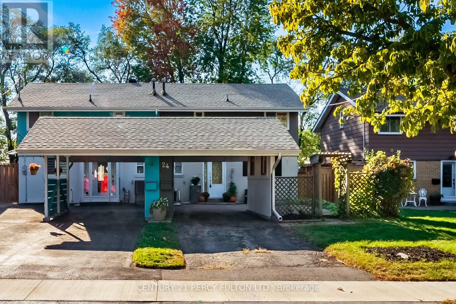 24 Dogwood Crescent, Toronto, ON photo 2