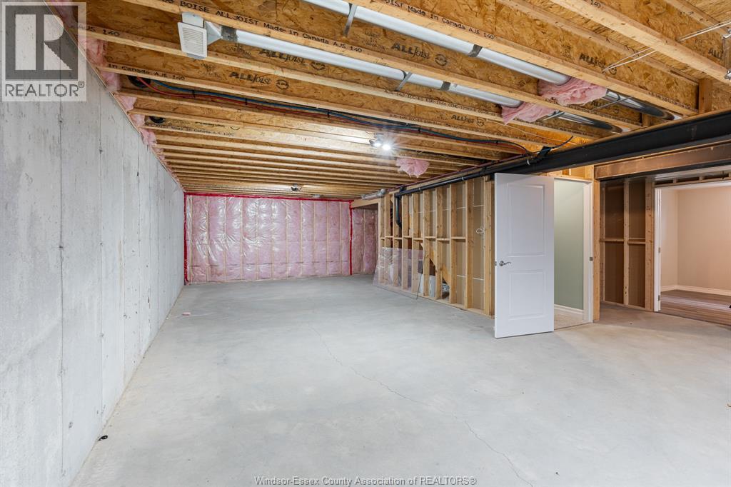 66 YORK BOULEVARD - Image 36