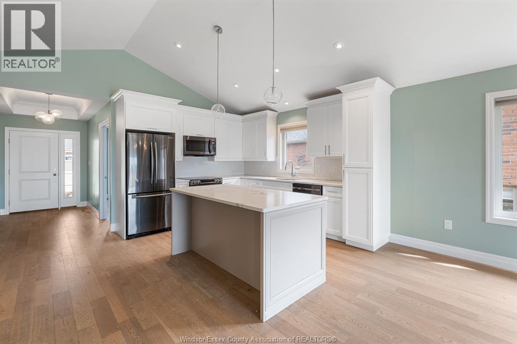 66 YORK BOULEVARD - Image 4