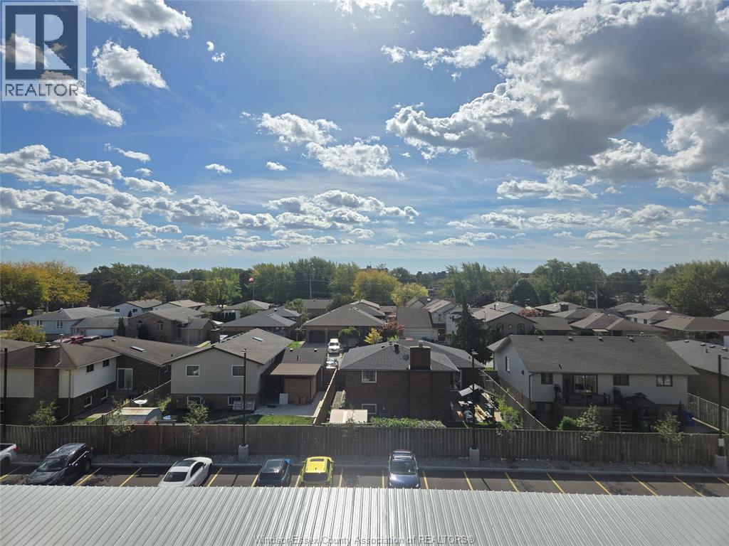 #410 8475 WYANDOTTE STREET East - Image 13