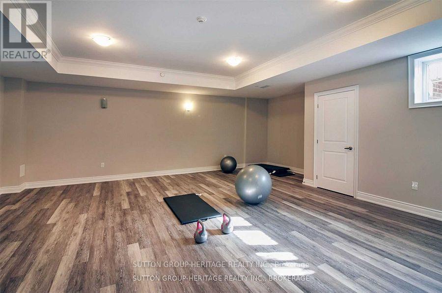 210- 84 Aspen Springs Drive, Clarington, ON photo 15