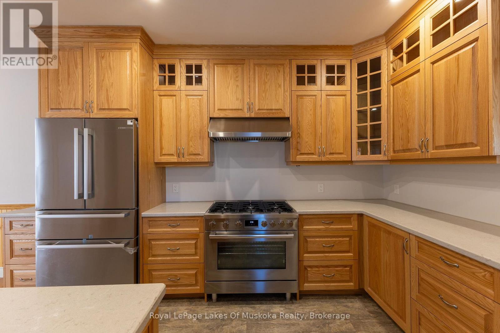455 WELLINGTON STREET - 19