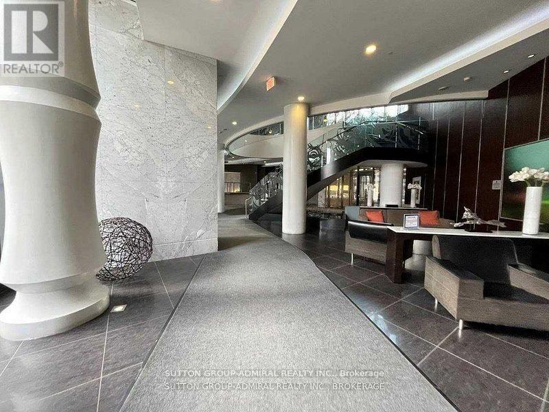 5168 Yonge Street — photo 18