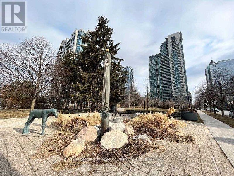 5168 Yonge Street — photo 20