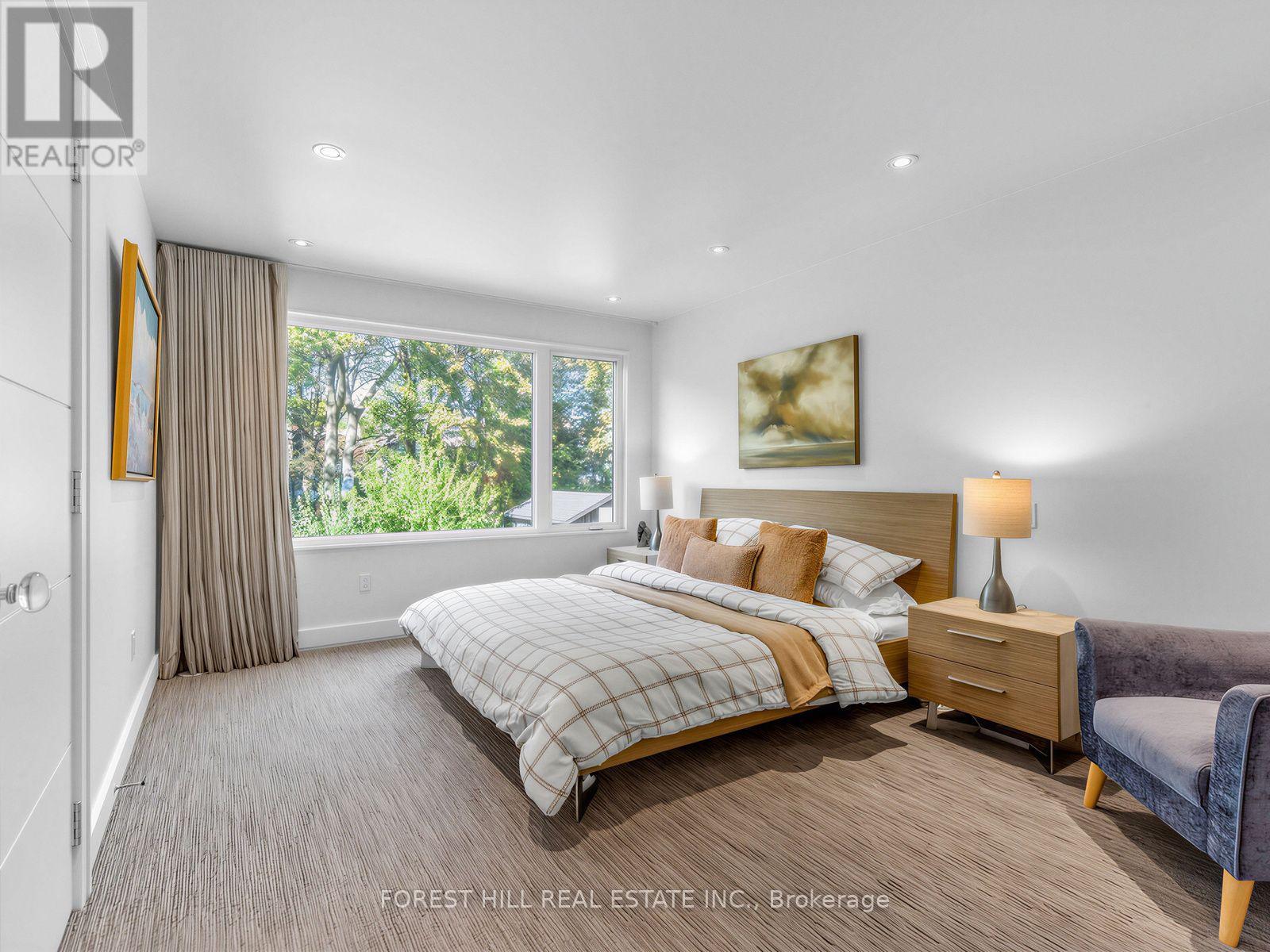 126 KEEWATIN AVENUE - 19