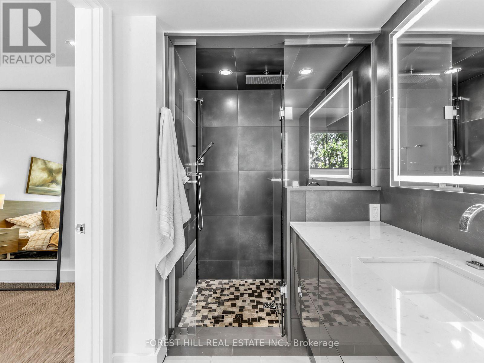 126 Keewatin Avenue, Toronto, ON photo 24