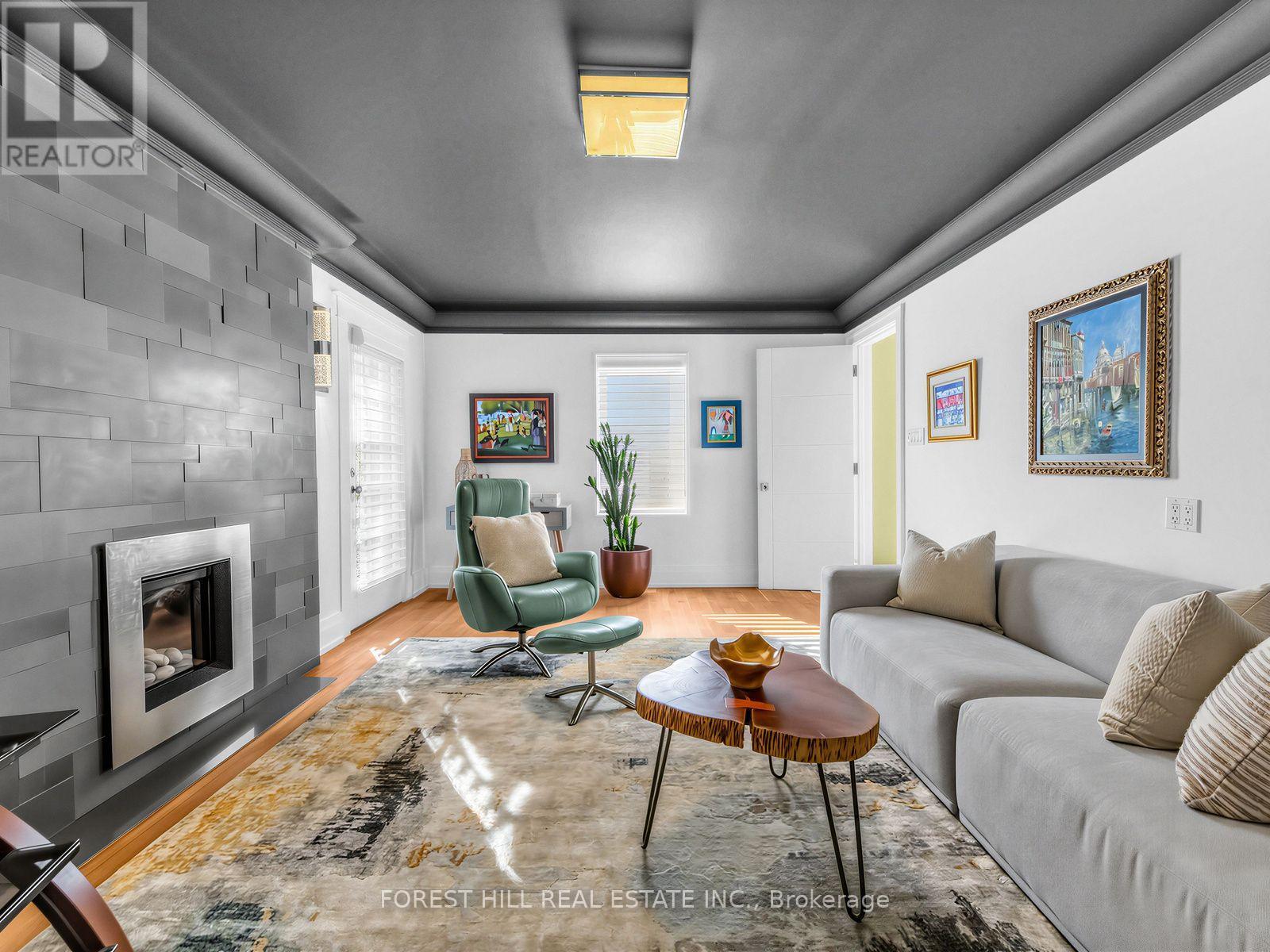 126 KEEWATIN AVENUE - 28