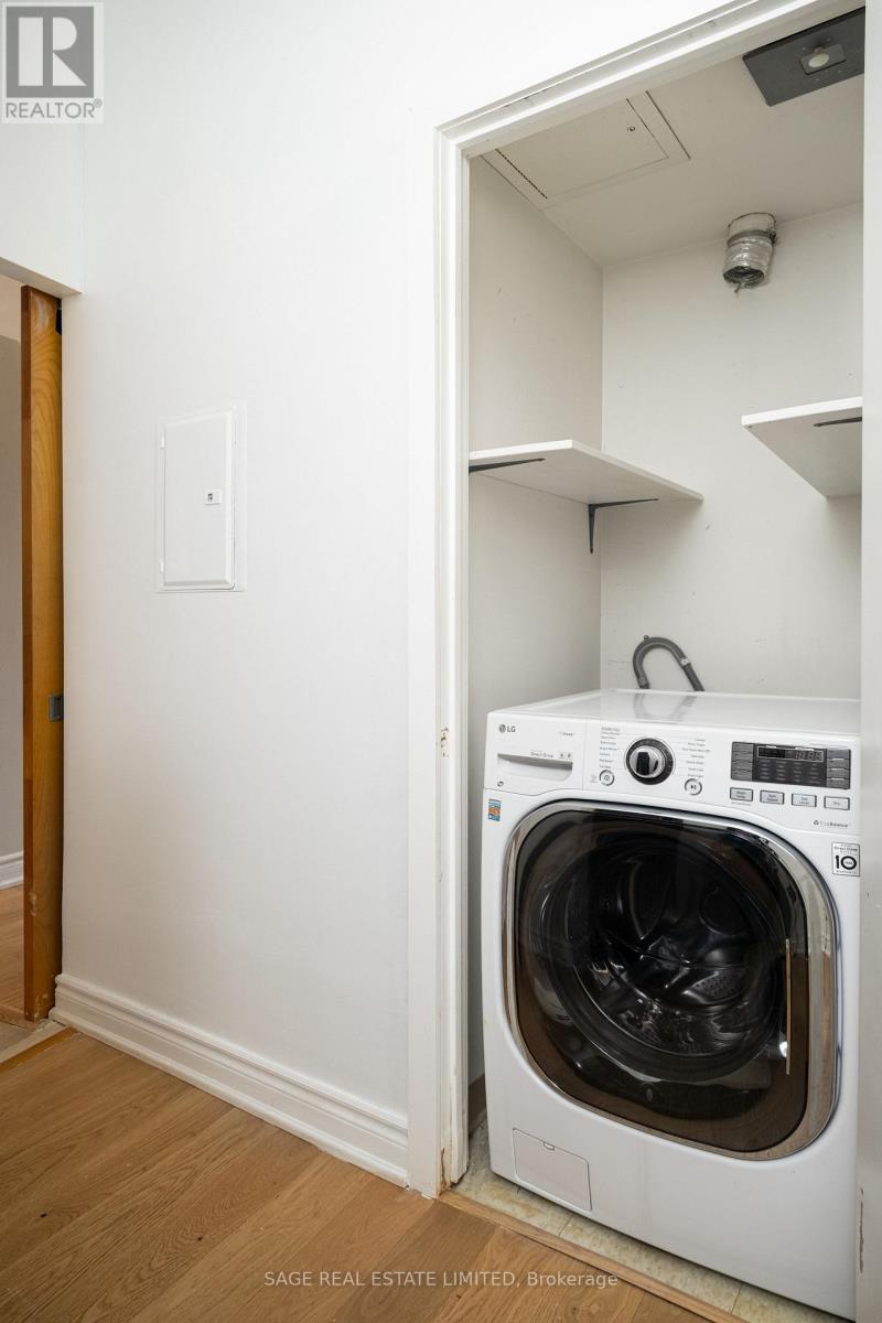 700 King Street West — photo 19