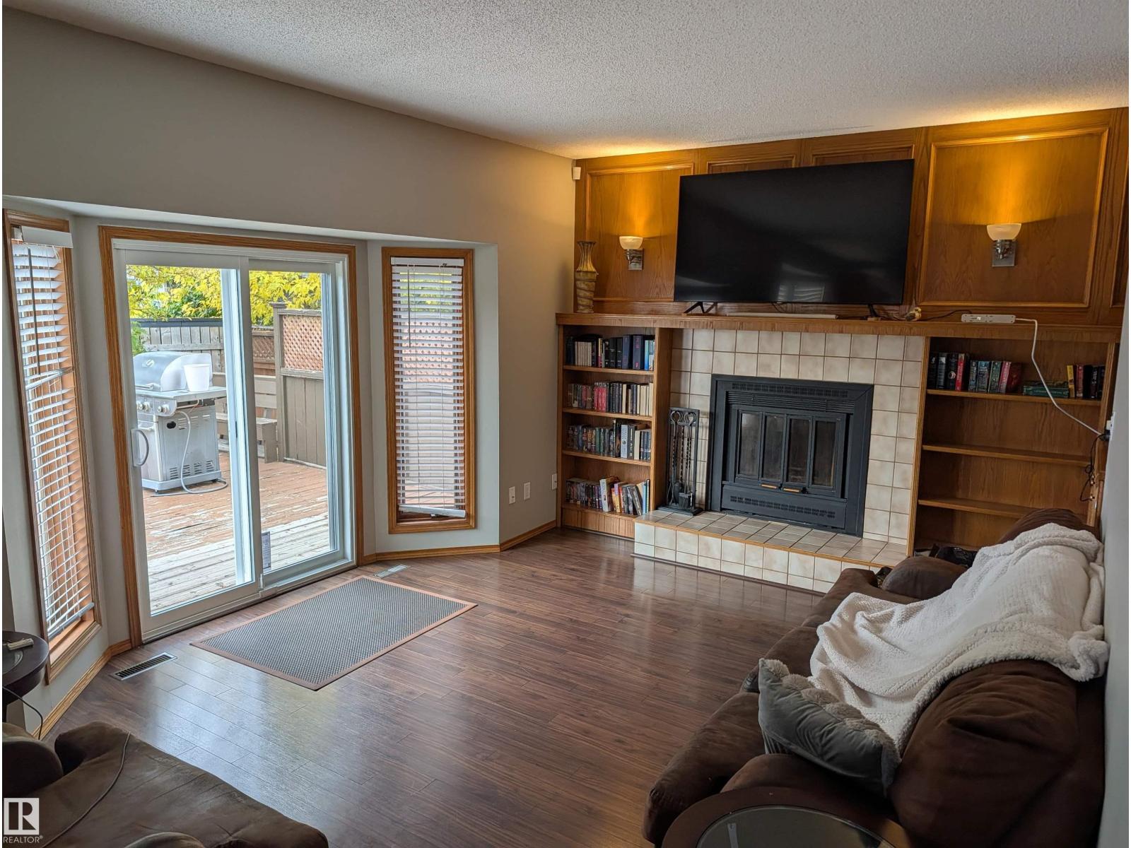 8015 158 Avenue NW, Mayliewan — photo 14 of 30: Property photo