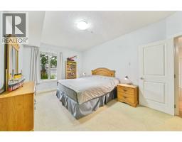 3104, 15 Sunset Square - photo 10