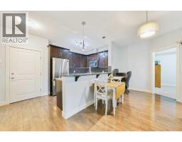 3104, 15 Sunset Square - photo 8