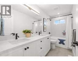 20859 Golf Lane, Maple Ridge, BC V2X1M1 Photo 24