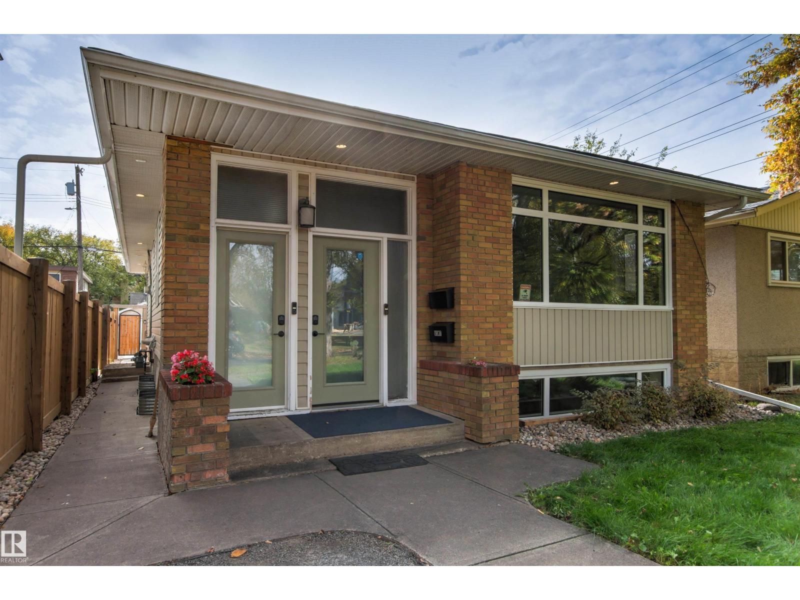 10753 79 AV NW - 4