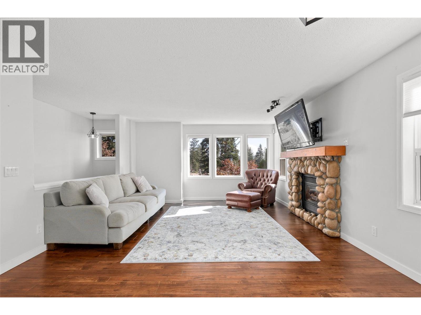  3220 McIver Road, West Kelowna