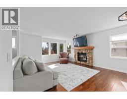 Laundry room - 3220 Mciver Road, West Kelowna, BC V4T1G1 Photo 13