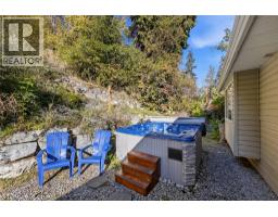3220 Mciver Road, West Kelowna, BC V4T1G1 Photo 37