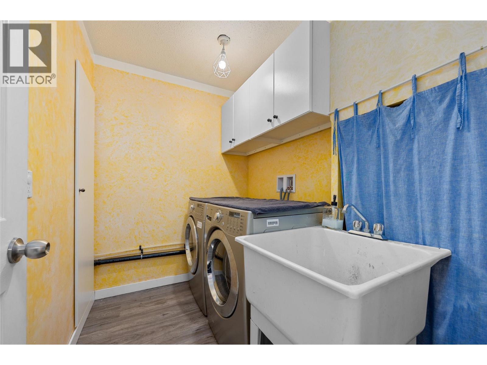 3220 McIver Road - 33
