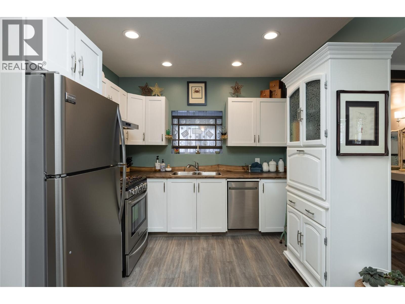 2213 33 Street - Image 14
