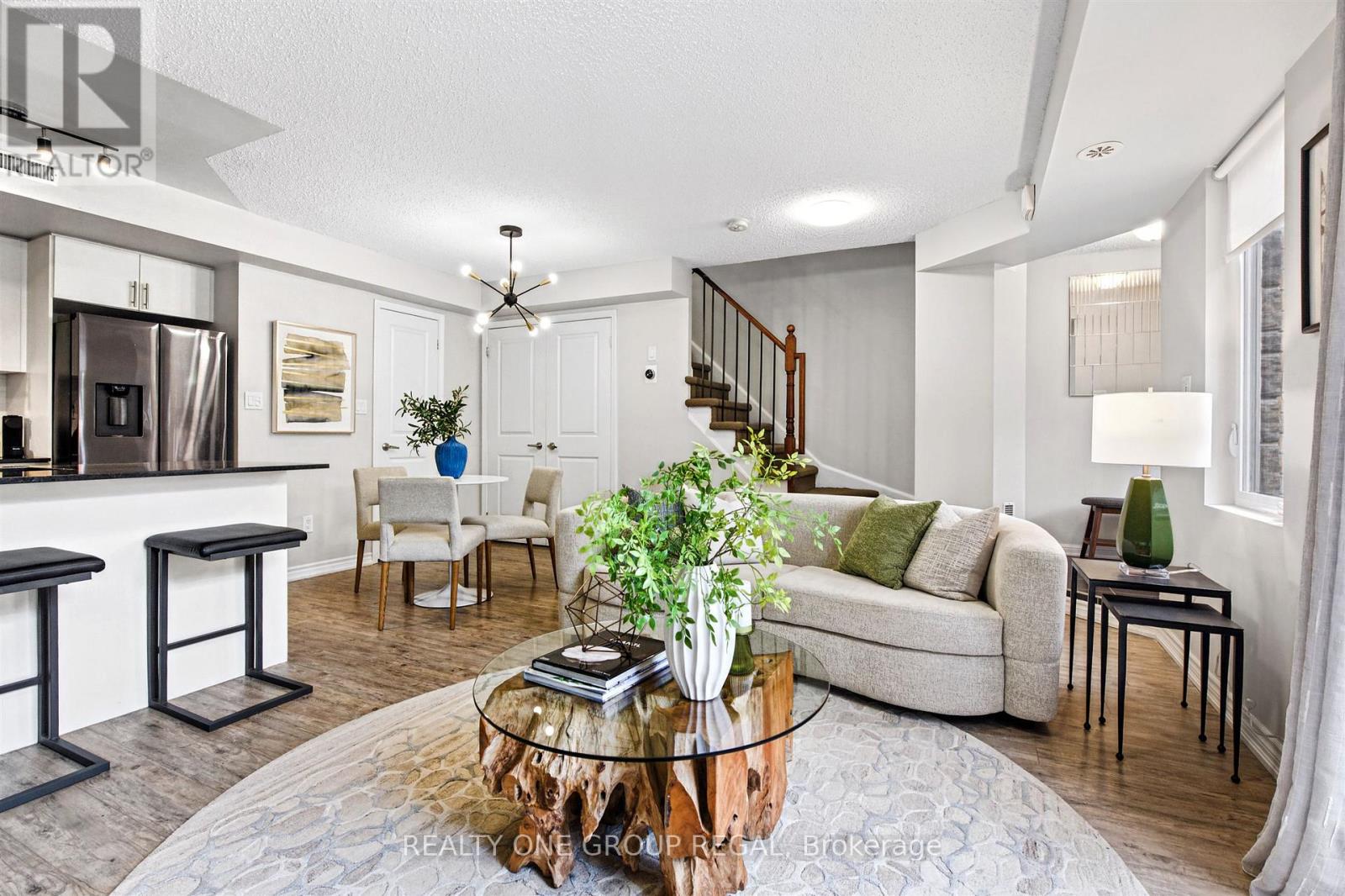 6 Foundry Avenue — photo 13