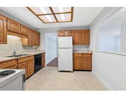311 32833 Landeau Place, Abbotsford, BC V2S6S6 Photo 9