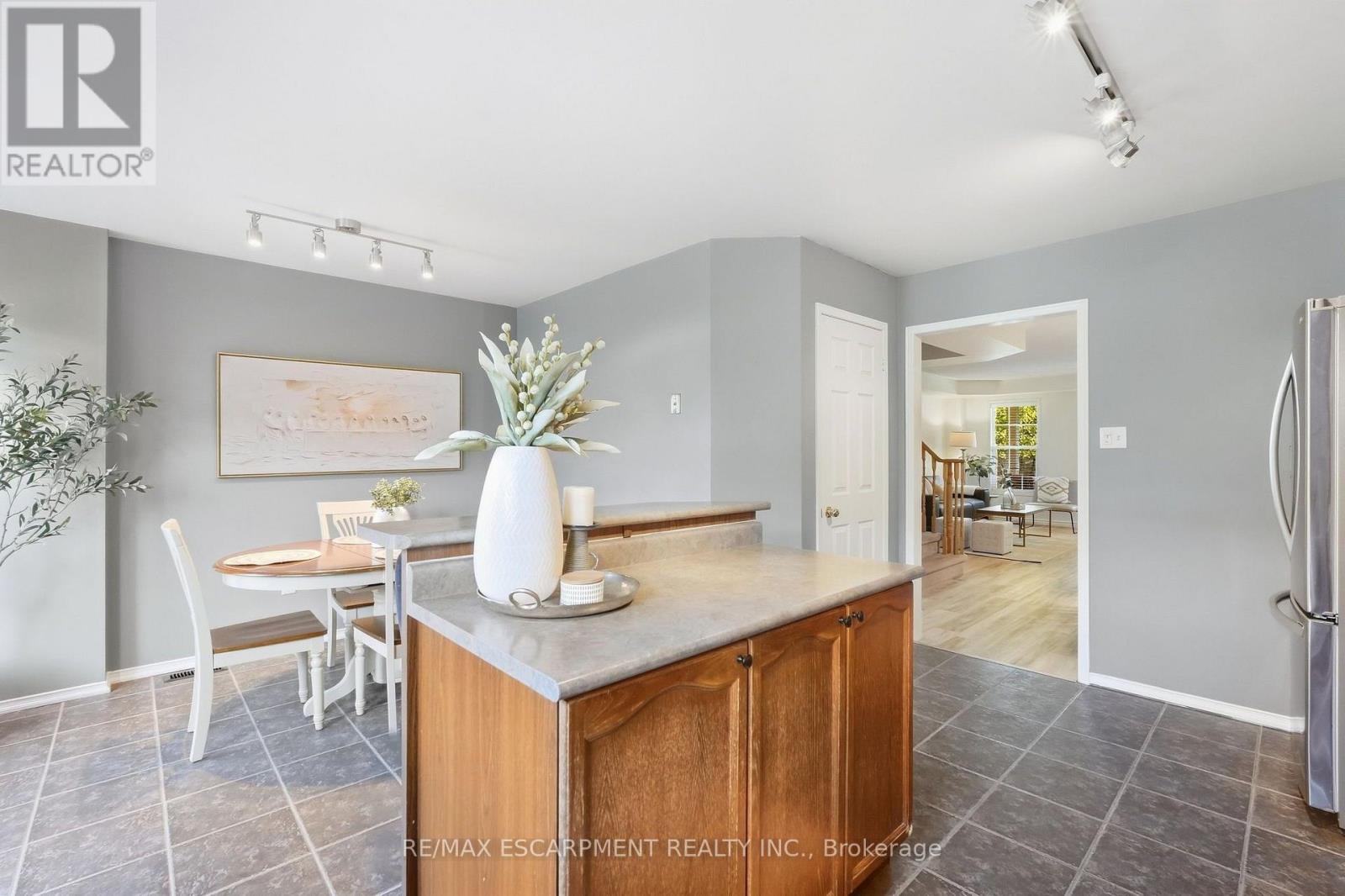 219 Gatwick Drive, Oakville, ON photo 15