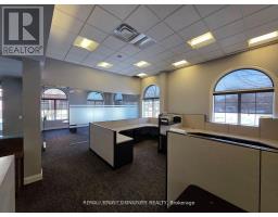 26-27 - 1525 Cornwall Road, Oakville, ON L6J0B2 Photo 10