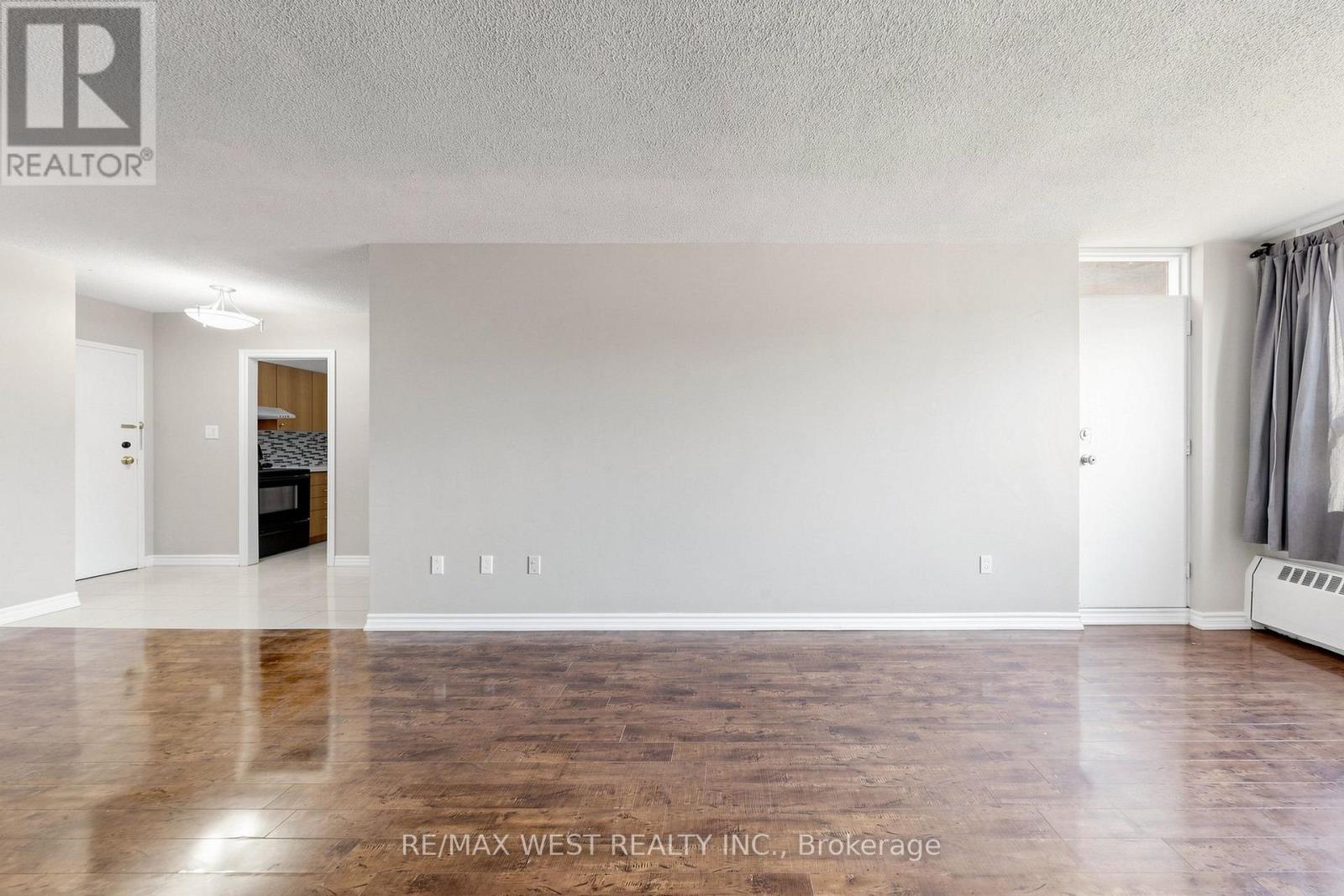 102- 370 Dixon Road, Toronto, ON photo 15