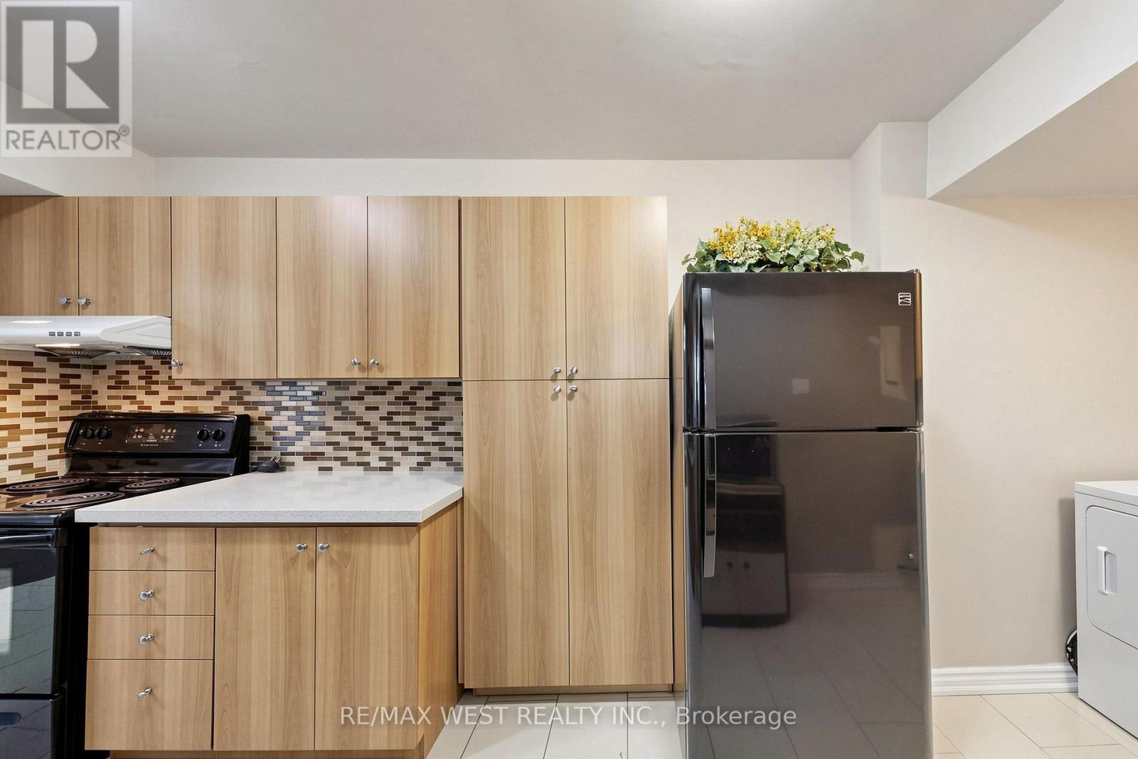 102- 370 Dixon Road, Toronto, ON photo 4