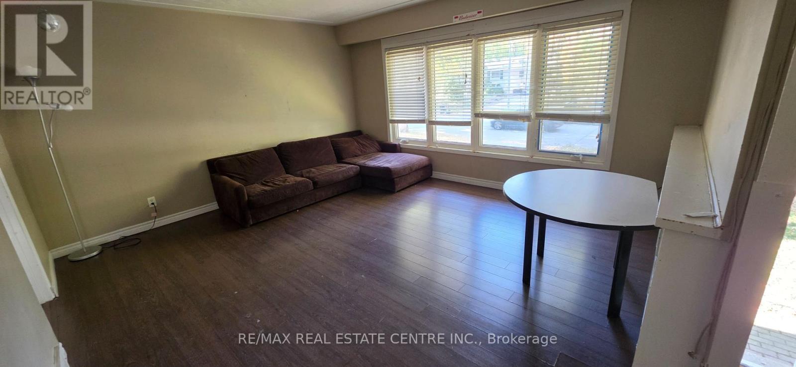 65 CARDILL CRESCENT - 2