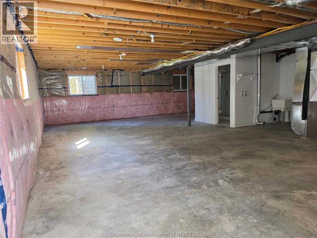 213 Catherine STREET - 15