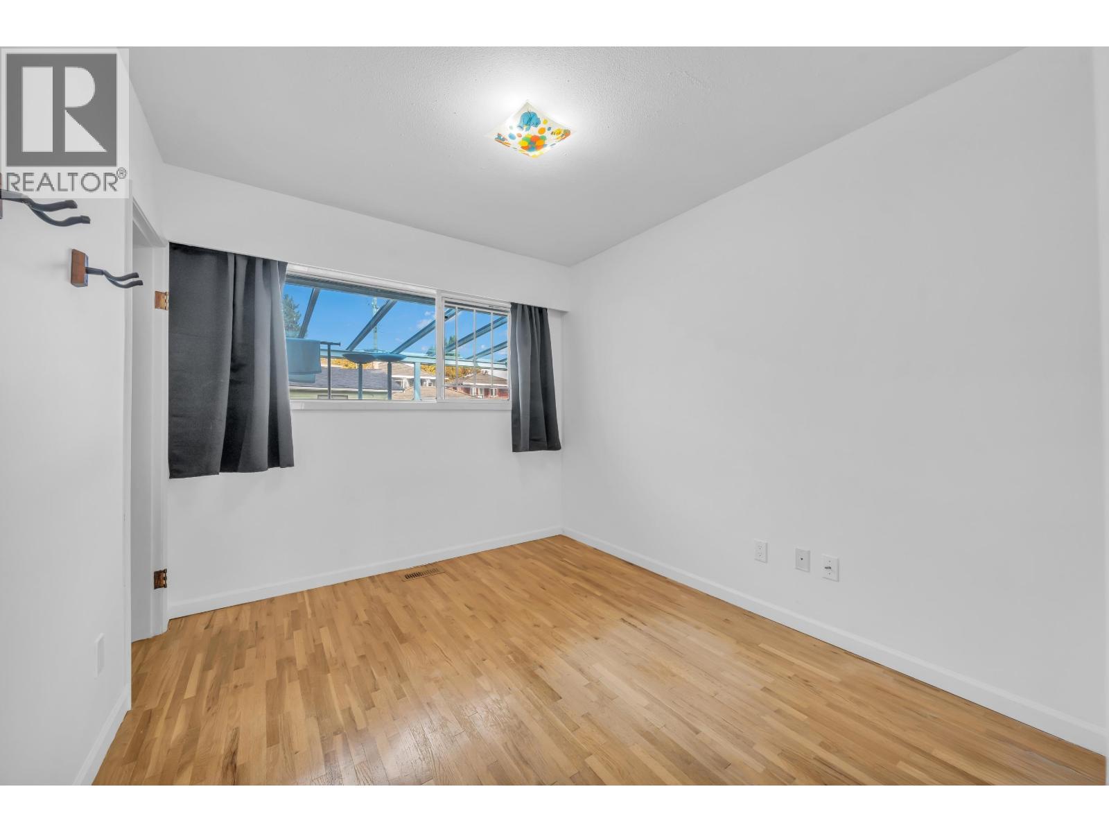 3631 WELLINGTON AVENUE, Vancouver - Image 1