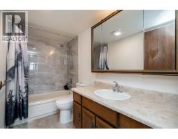 801 444 Lonsdale Avenue, North Vancouver, BC V7M3H5 Photo 17