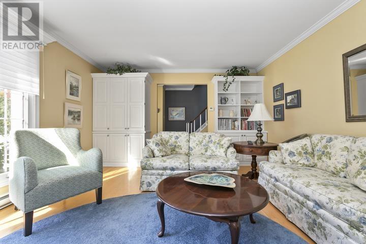 90 Florwin DR - 21