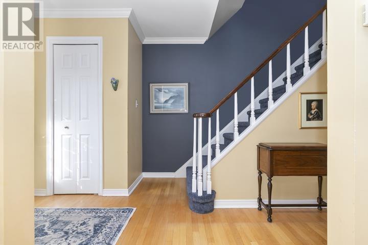 90 Florwin DR - 17
