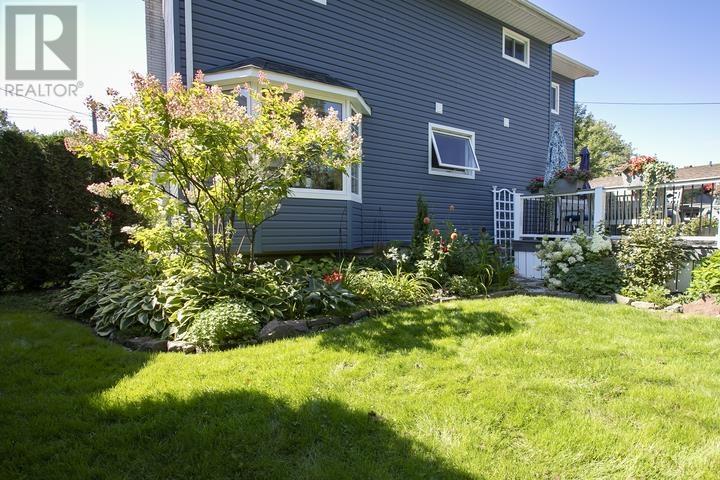 90 Florwin DR - 13