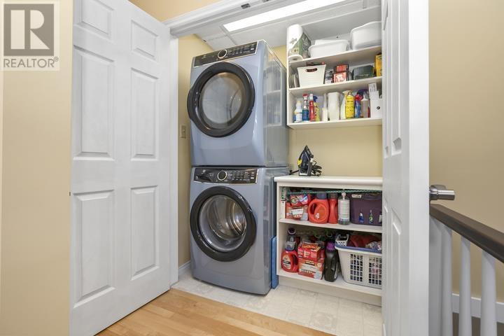 90 Florwin DR - Image 34